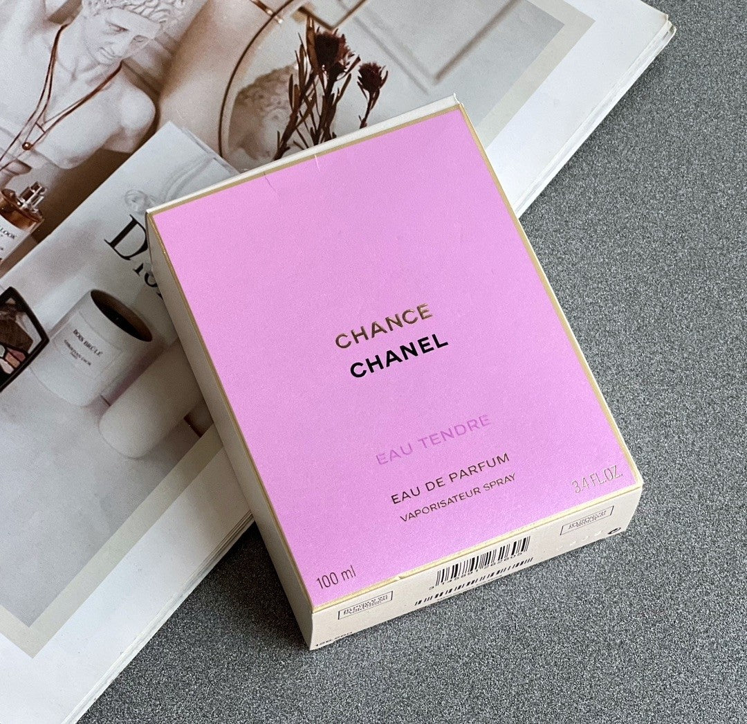 Chanel Eau Tendre Perfume